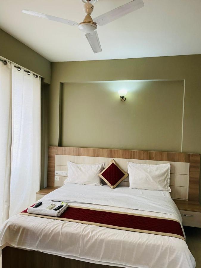 Omaxe Krishna Aavas Apartman Vrindávan Kültér fotó